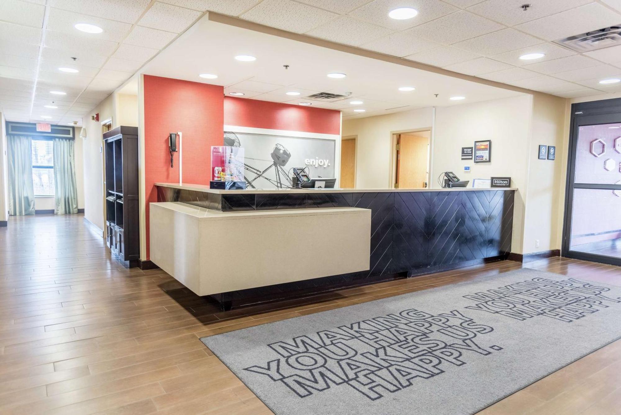 Hampton Inn Muskegon Muskegon Heights Exterior foto
